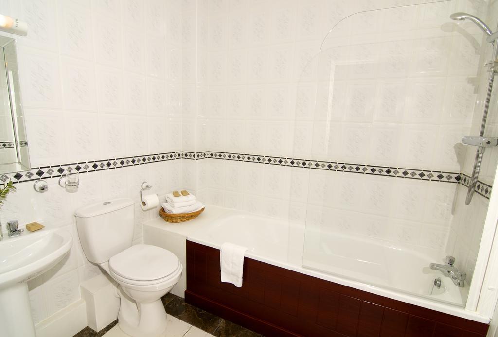 The Ripley Court Hotel Дублин Экстерьер фото